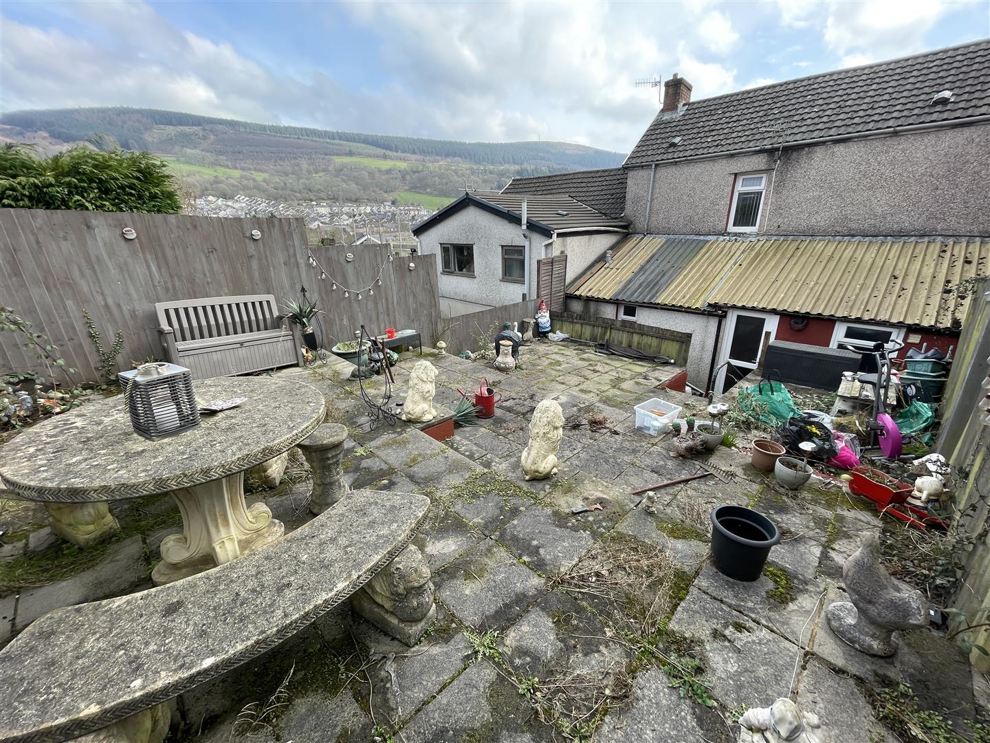 2 Bedroom House Mid Terrace Fountain Street, Mountain Ash Durbin & Co